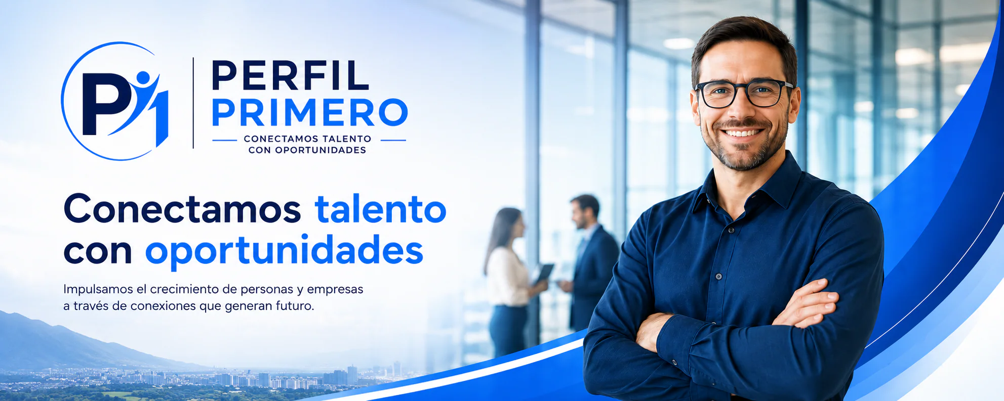 Profesional en un entorno de trabajo representando las oportunidades de Perfil Primero